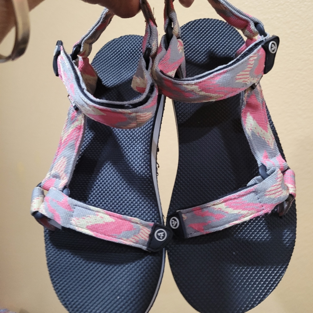Atika sandals - Picture 3 of 12